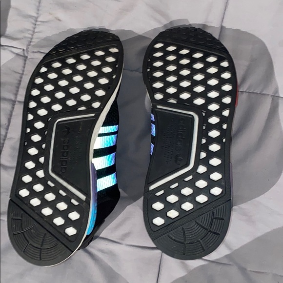 ADIDAS NMD_R1 - Picture 5 of 7